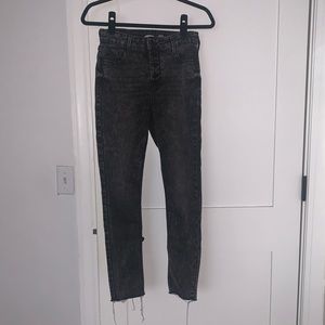 Old navy rockstar skinnys in dark grey acid wash